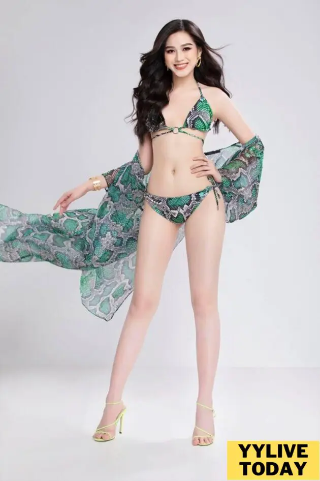 Đỗ Thị Hà bikini 5