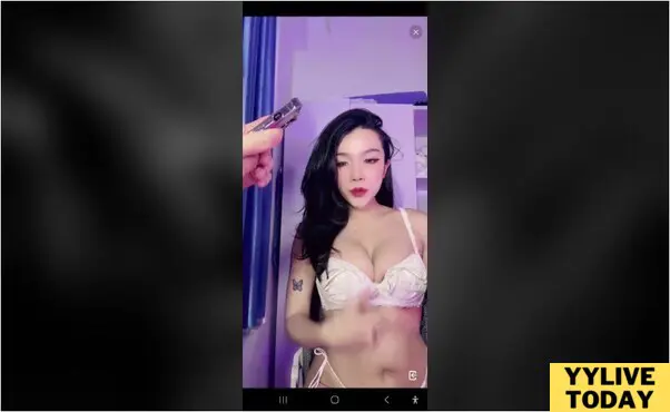 Bé Thư YYlive Show Hàng Body Đồng Hồ Cát Hấp Dẫn Hình 7