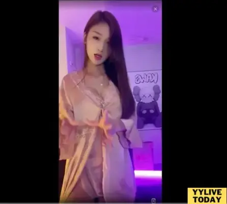 Vy Baby Yylive Show Hàng Khoe Body Cực Hấp Dẫn Hình 6